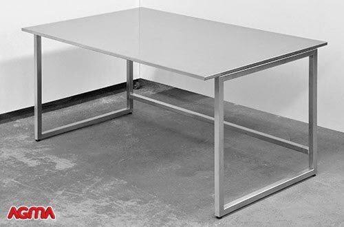 148 - Scrivania inox con struttura saldata, dimensioni varie 148 - Scrivania inox con struttura saldata, dimensioni varie