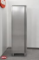 217 - Armadio acciaio inox, 3 ripiani forati 600x700x2000mm porta battente