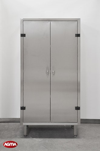 221- Armadio acciaio inox, 3 ripiani fissi 880x500x1840mm porta battente