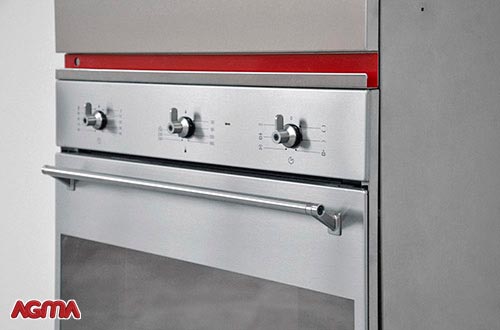 239 - Colonna con forno e porte battenti. Dim. 600x580x2120 mm